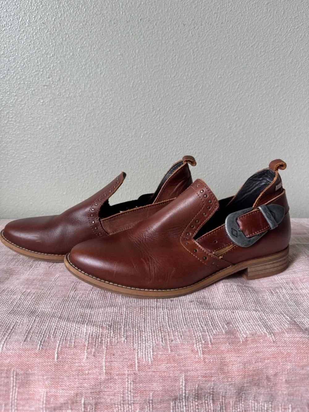 Musse & Cloud Brown Leather Buckle Ankle Booties / Shooties